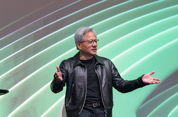 突发!美国批准英伟达对华出口H200芯片 要抽25%分成(图1) 突发!美国批准英伟达对华出口H200芯片 要抽25%分成(图1)